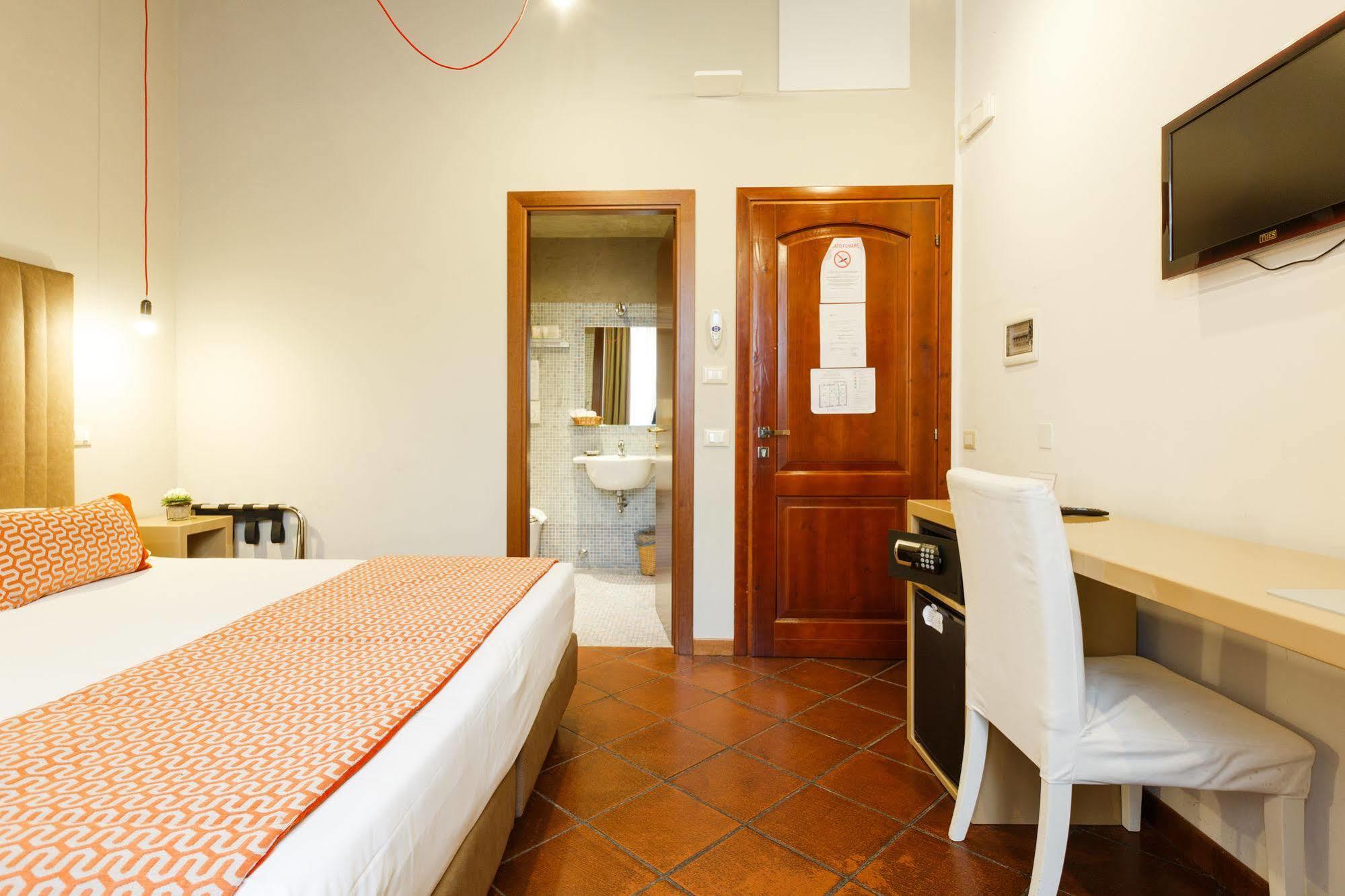 Gasthof Town House Campo De Fiori 3*